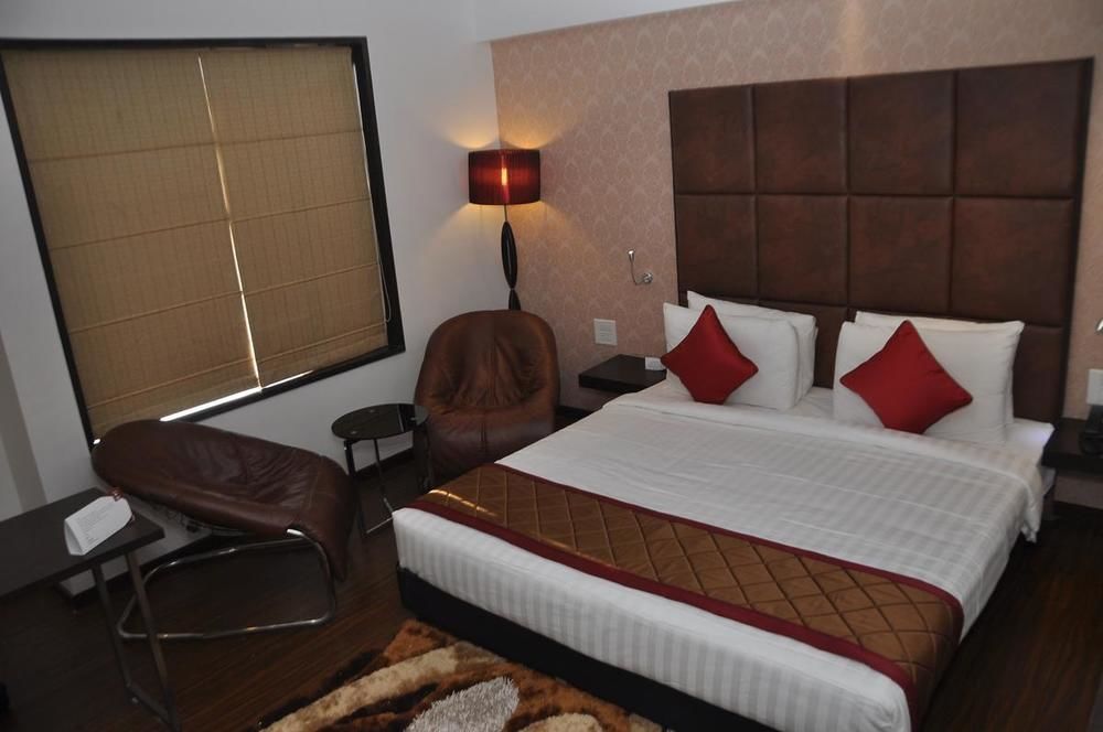 Hotel LXIA Hinjewadi Pimpri-Chinchwad Buitenkant foto
