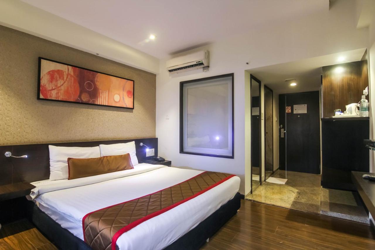 Hotel LXIA Hinjewadi Pimpri-Chinchwad Buitenkant foto