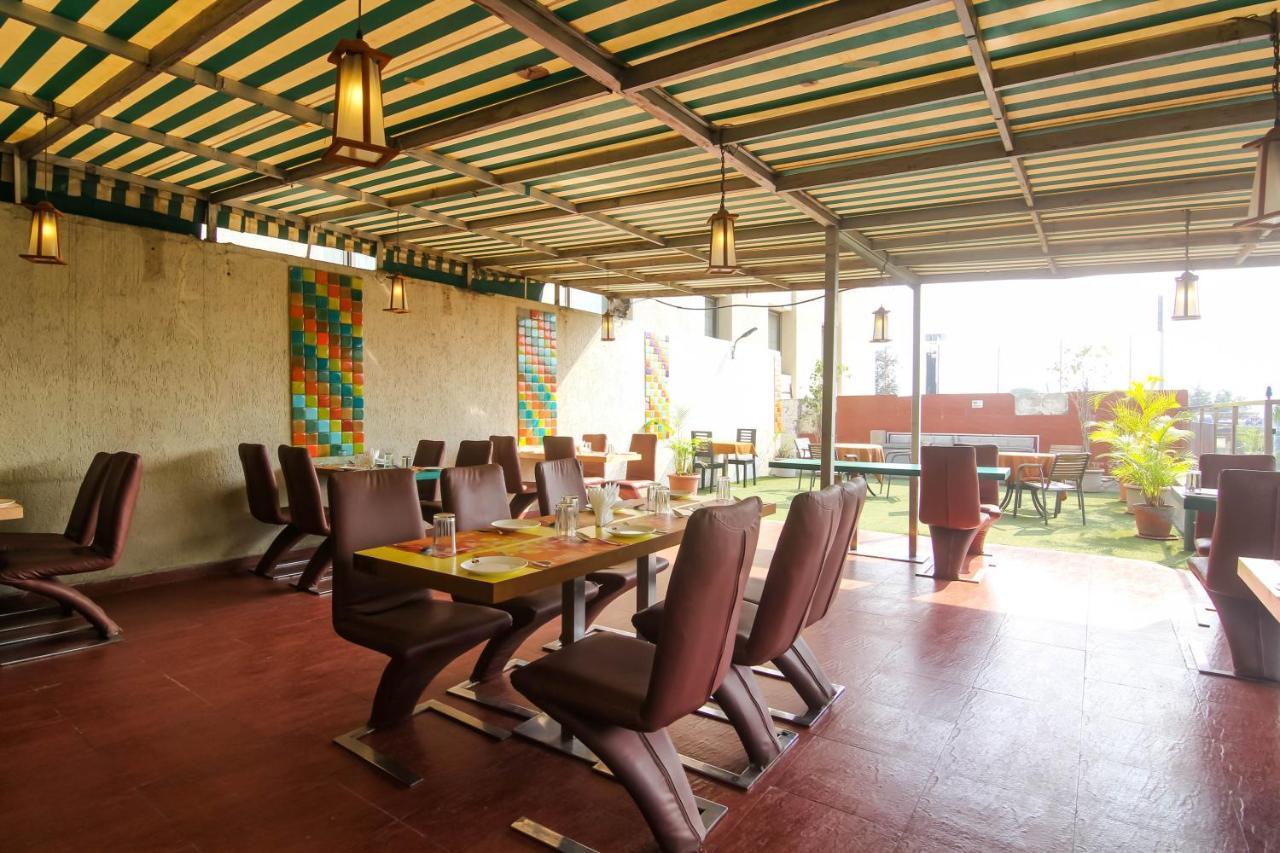 Hotel LXIA Hinjewadi Pimpri-Chinchwad Buitenkant foto
