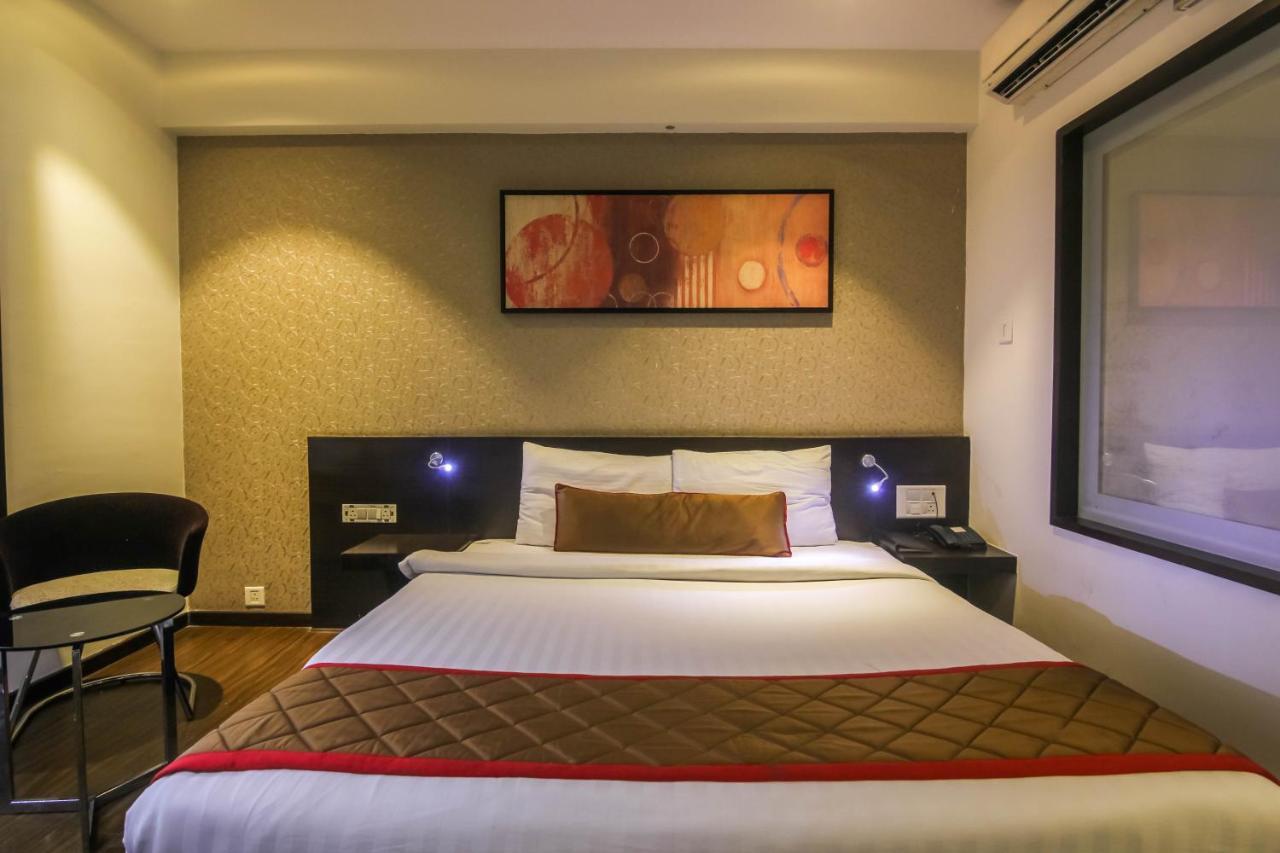 Hotel LXIA Hinjewadi Pimpri-Chinchwad Buitenkant foto