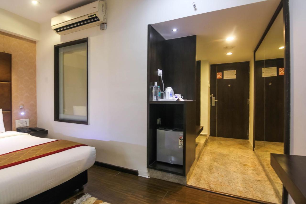 Hotel LXIA Hinjewadi Pimpri-Chinchwad Buitenkant foto