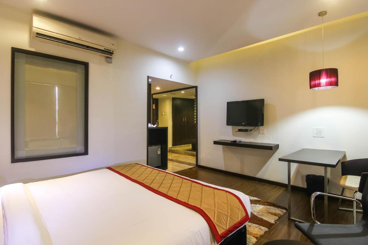Hotel LXIA Hinjewadi Pimpri-Chinchwad Buitenkant foto